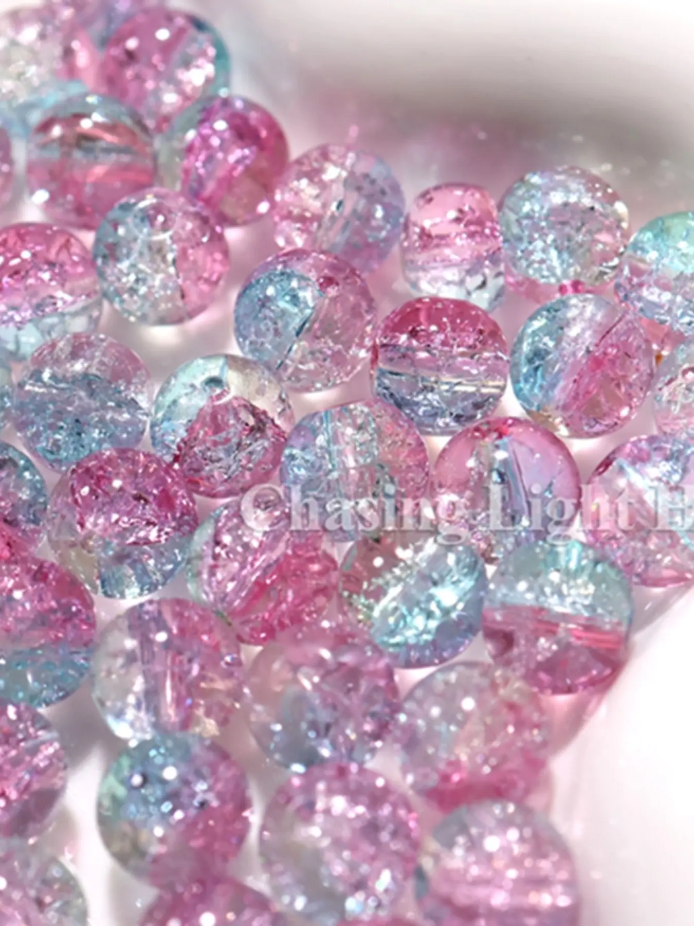 50 Pieces 10mm Cool Colors Light Blue and Light Duotone Gradient Crackle Premium Glass Craft Beads, Bead Assortment, DIY Jewelry Making for Bracelets Necklaces Earrings, DIY Beading Accessories, Beads Mix, Beads For Crafts