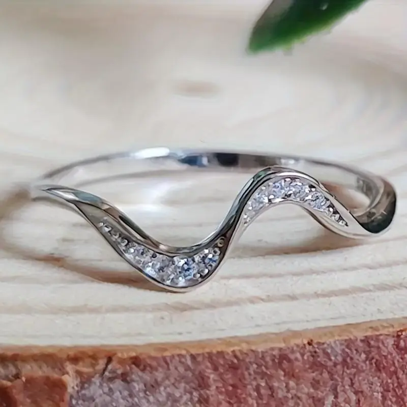 Elegant Wave Promise Ring - Easy Preppy Style Costume Jewelry Ring for Daily Wear, Gift-Giving; Ideal for Love, Birthdays, Thanksgiving, Wave Rings
