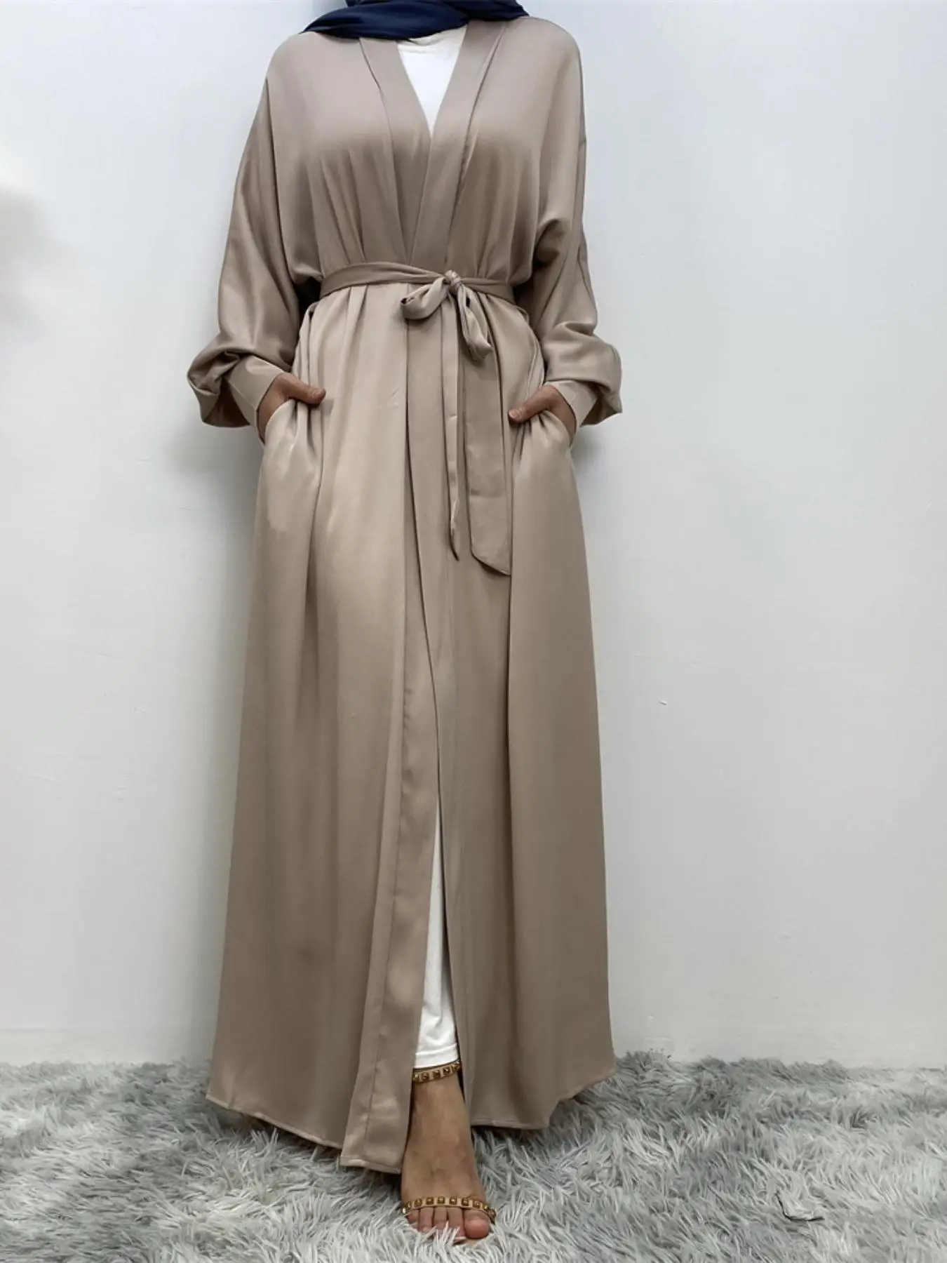 Women's Solid Color Bishop Sleeve Belted Satin Abaya, Casual Slim-Fitting Long Sleeve Pocket Open Front Abayas for All Seasons, Arabic Clothing for Wo