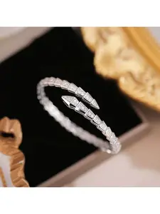 Premium Zircon Snake Bone Bracelet for Women, Niche Design Light Luxury Snake Bangle, Exquisite Versatile Hand Jewelry, Elegant Jewelry Bracelet