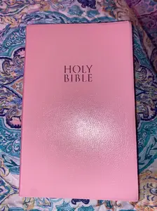 NIV, Gift and Award Bible, Leather-Look, Pink, Red Letter, Comfort Print