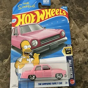 The Simpsons Family Car Screen Time Edition 1:64 Scale
