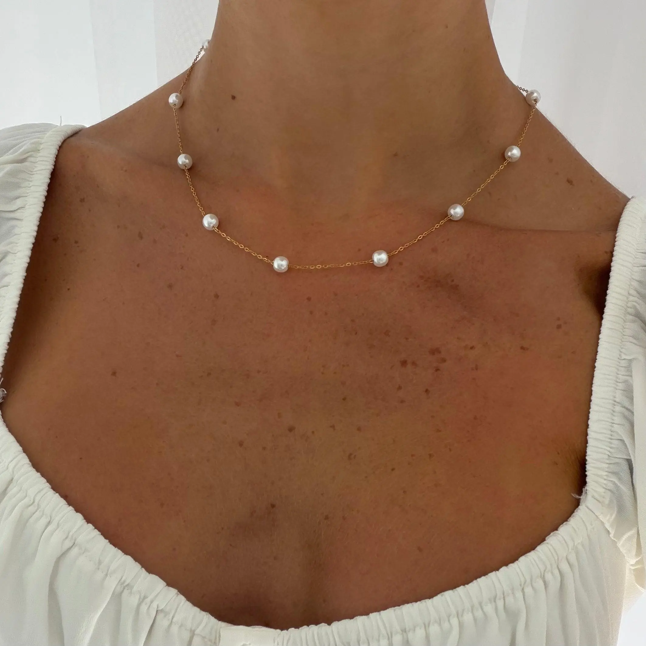 EVRY JEWELS Gold or Silver Plated Women's Hypoallergenic Kelli Necklace