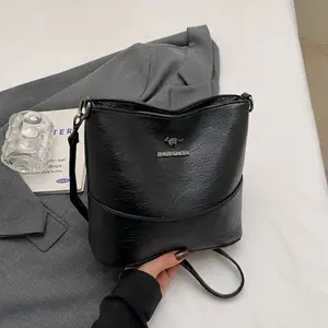 Trendy Bucket Crossbody Bag - Adjustable Strap Stylish Shoulder Purse for Fashion-Forward Women
