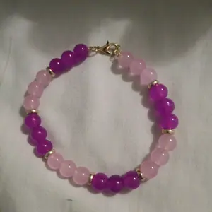 Glass bead wire bracelet