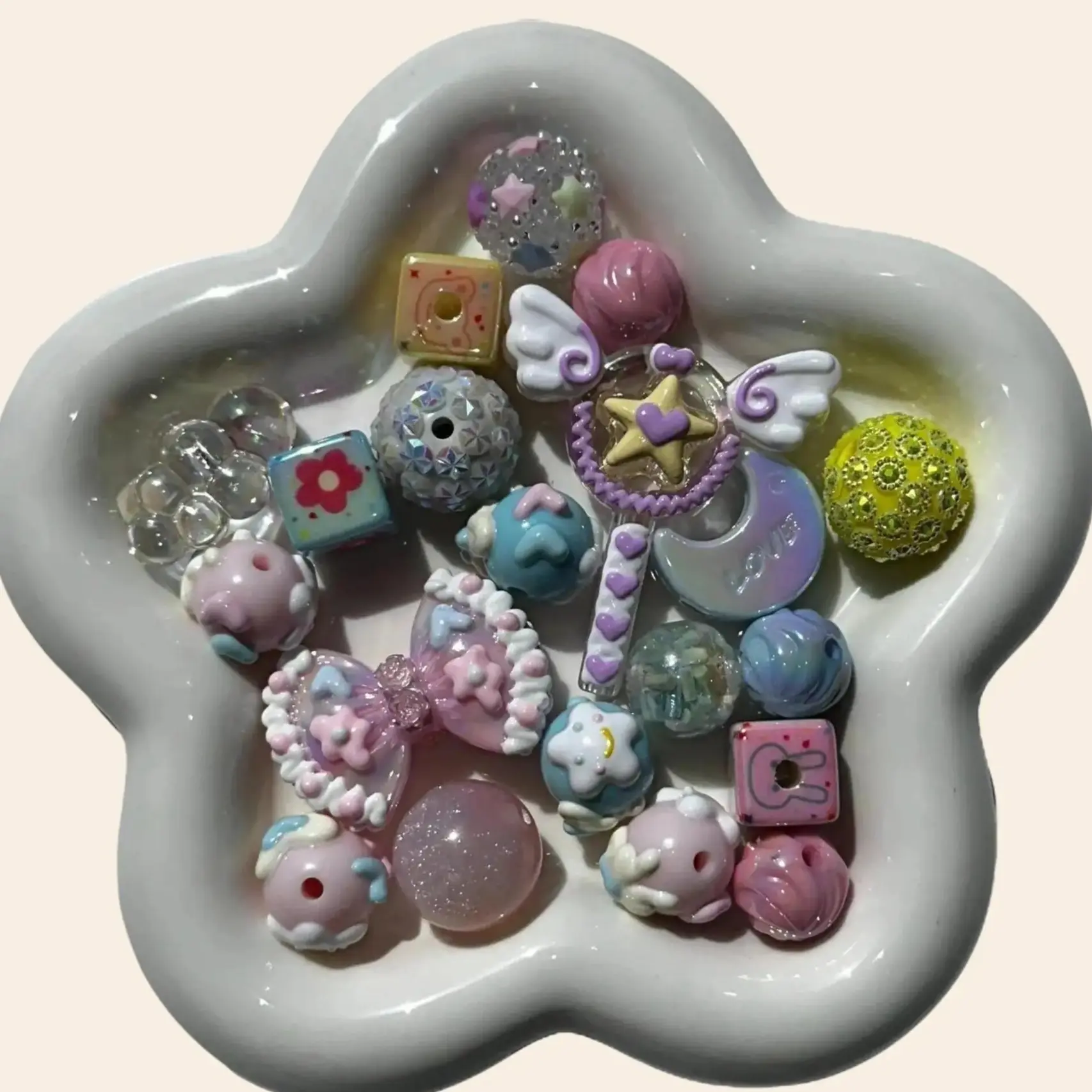 Pastel Dreams Bead Mix with Focal Beads Included - 16 mm & 20 mm Resin & Acrylic Beads - ideal for Baby Shower