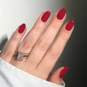 24 Piece Short Oval Glossy Press-On Nails, Full Coverage Acrylic False Nails, Suitable for Women and Girls Daily Use