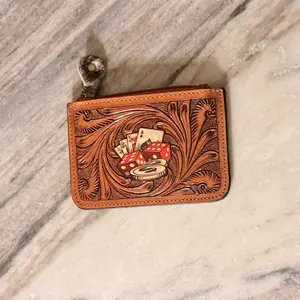 ROYAL FLUSH COWHIDE LEATHER WALLET
