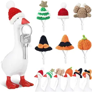 6 Mini Knit Hats, 7-inch Goose Costume Hats, Adjustable Straps, Plush Toy Decoration Mini Porch Goose Statue Headgear Magnetic Keychain