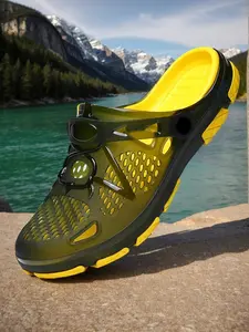 Men's Lightweight Comfortable Hollow Out Clogs, Casual Comfortable Non-slip Slippers for Beach, Outdoor Beach Slippers for Men, Footwear