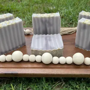 Breakline Oatmeal Soap Made with Goat Milk - Natural Ingredients for Gentle Cleansing & Moisturizing Skin Care Cleanser Exfoliate Exfoliant Sensitive Soothing Moisturizer