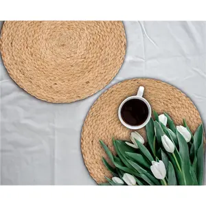 Natural Jute Placemat Set of 4 - Round 13 Inch Decorative Reversible Braided Hand Woven Charger for Dinner Table Décor Farmhouse Christmas Wedding Gathering and Use