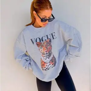 Fashion Leopard Graphic Crew neck sweatshirt