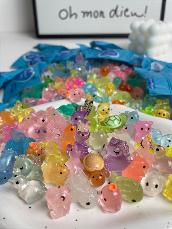 55PCS/12PCS Random Mini Resin Fruit/Animal, Colorful Decorating Ornaments, Figurine, Miniatures, Luminous Resin Decoration Items, Creative Decorations for Home Office Desk, Home Decor Accessory, Acrylic Decoration Sculptures, Christmas Gift