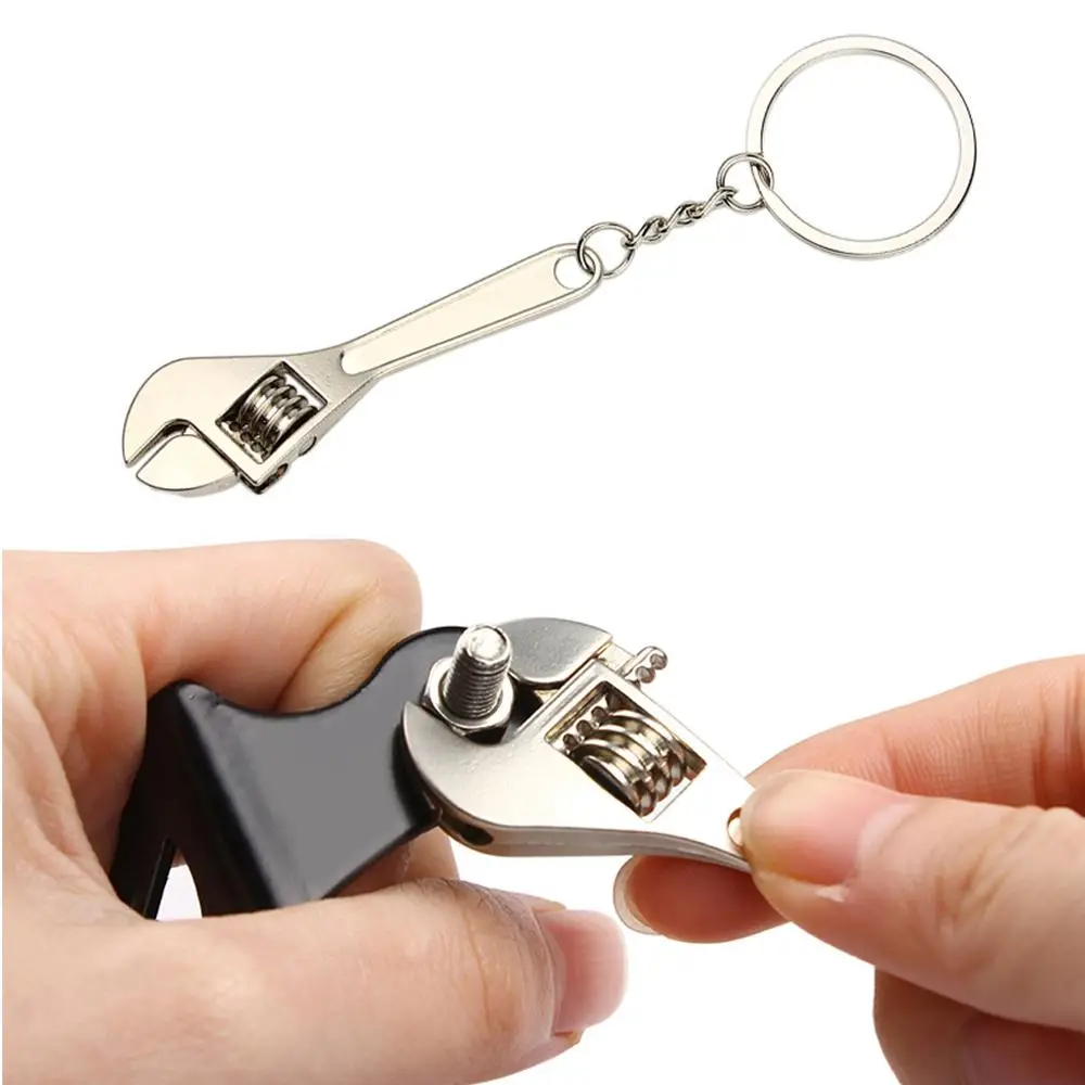 Pipe Wrench Keychain, Portable Mini Metal Wrench Tool With Keyring, Creative Gift For Men & Boys