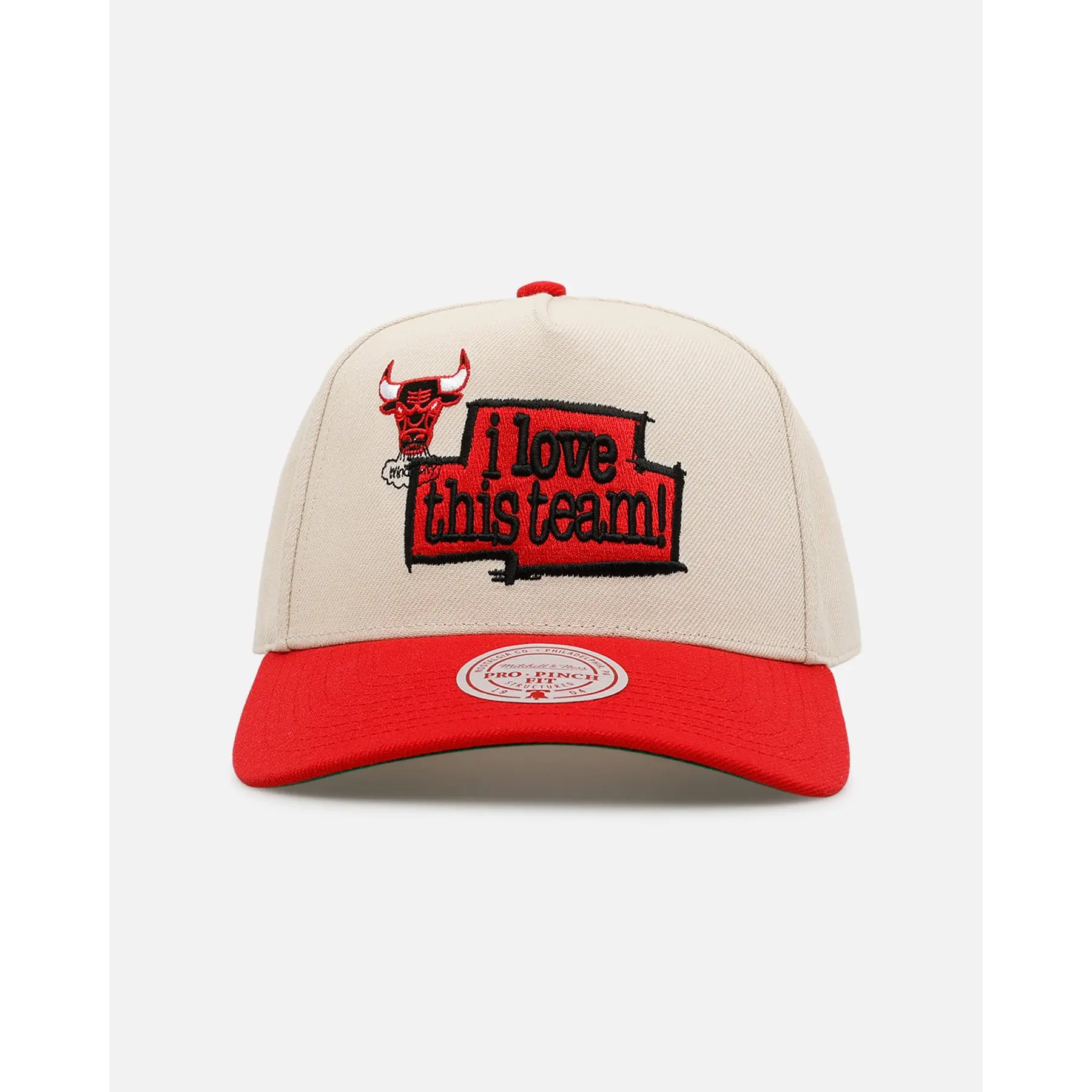 Mitchell & Ness Chicago Bulls 'Love' Pro Pinch Snapback OTC