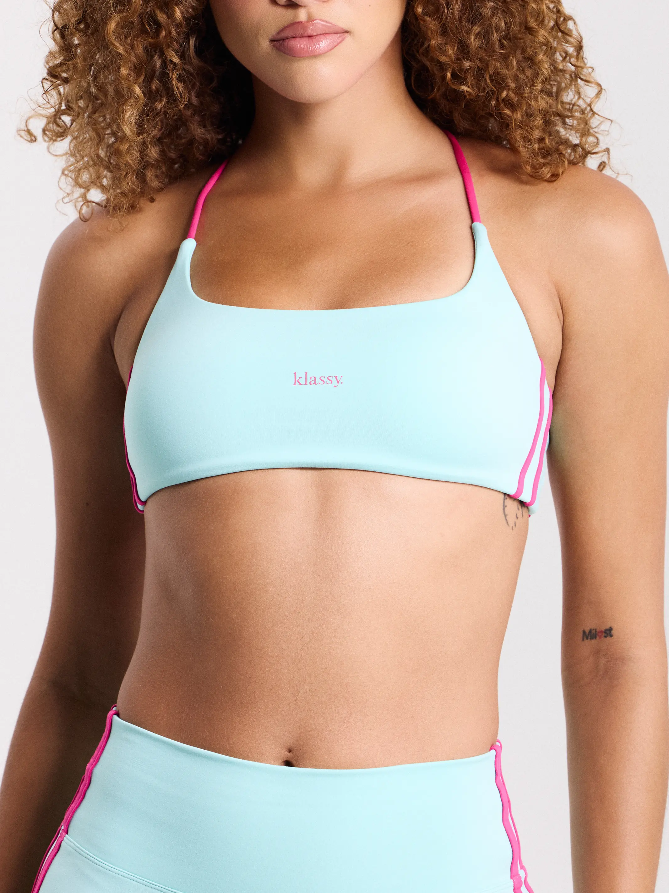 klassy AllWays Duo Stripe Strappy Back Micro Sports Bra, for Gym Running Fitness