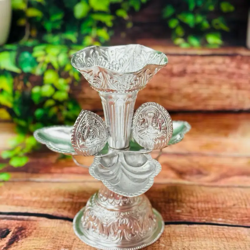 Tinpatey Tikadani with Laxmi Ganesh | White metal