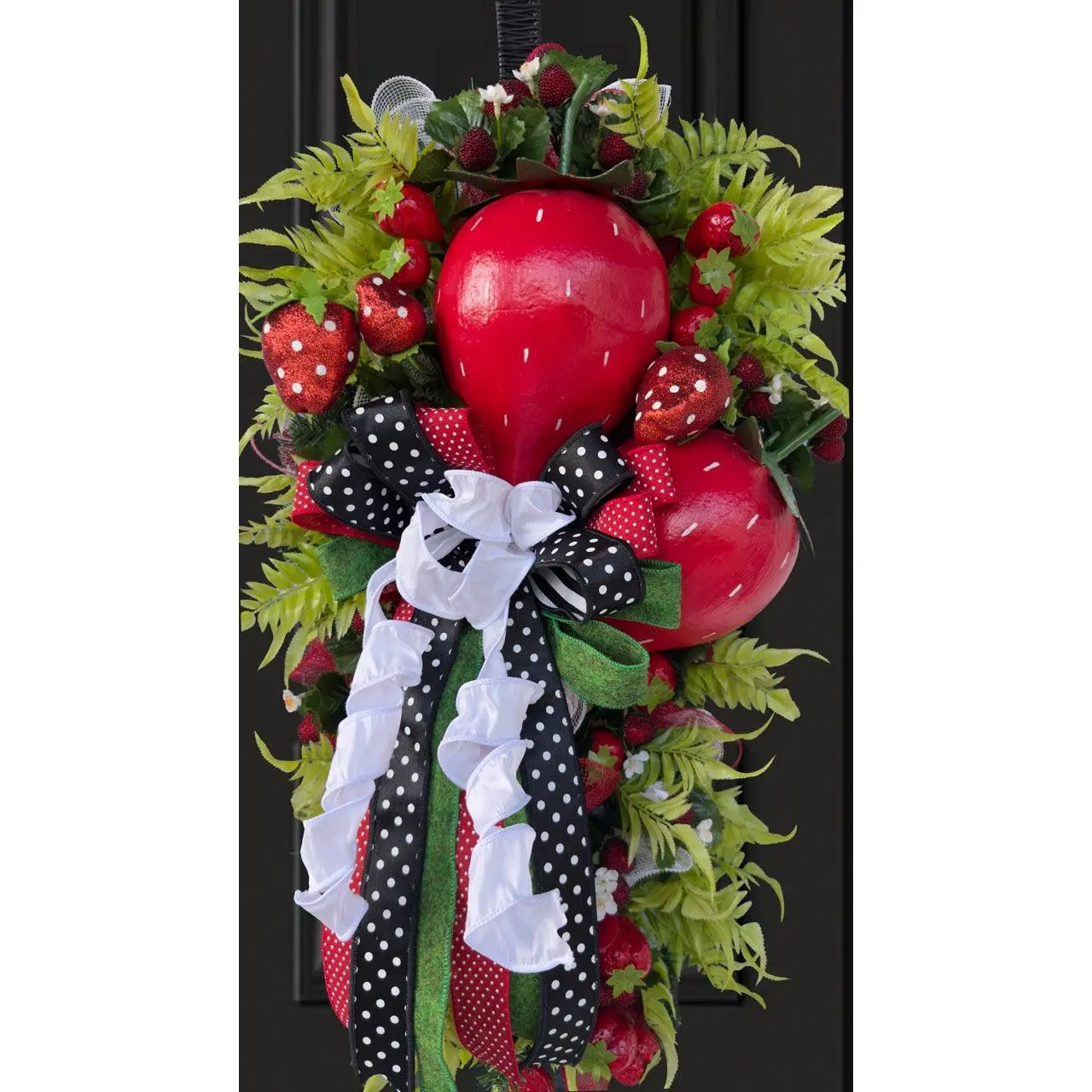 Luxury Strawberry Patch Door Swag, Farmhouse Decor Wreath, Ideal Gifts for Kitchen Festive Decorations