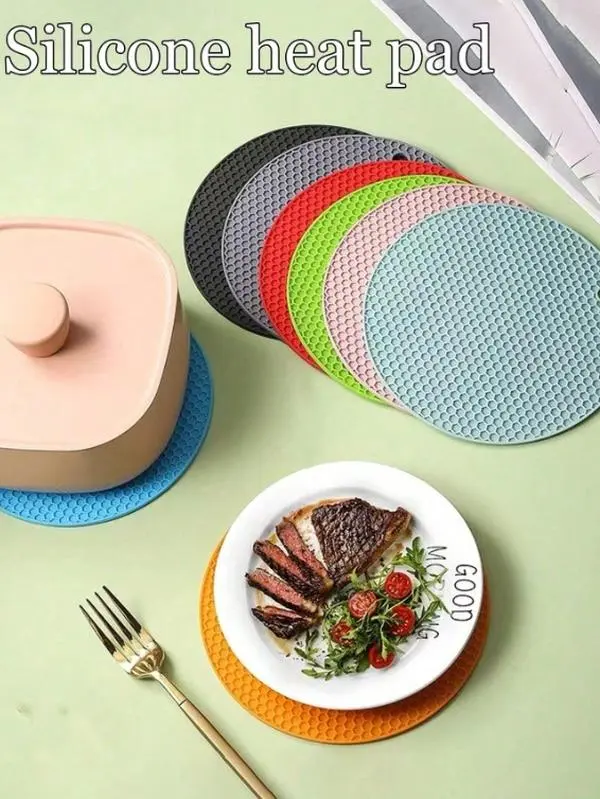 3-Pack Silicone Heat Resistant Placemats - Round Non-Slip Pot Holder Mats For Kitchen Countertops & Dining Tables, Multi-Purpose Hot Pad Trivets For Hot Dishes, Outdoor Picnics & BBQ Use Tableware Tableware