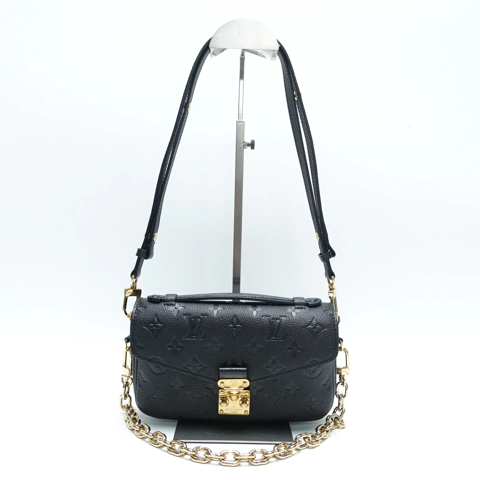 Pre-owned Louis Vuitton Calfskin Leather Shoulder Bags Pochette Metis East West Black Shoulder Bag T10443110