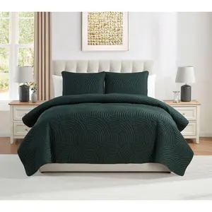 VCNY Home Sands 3pc Curved Textured Quilt Set,King