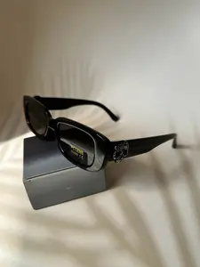 Men's Skull Flower Fashion Glasses, Retro Rivet Design, Large Square Frame, Thick Bold Style, Trendy Styling Sunglasses, Summer Outdoor Selfie Eyewear