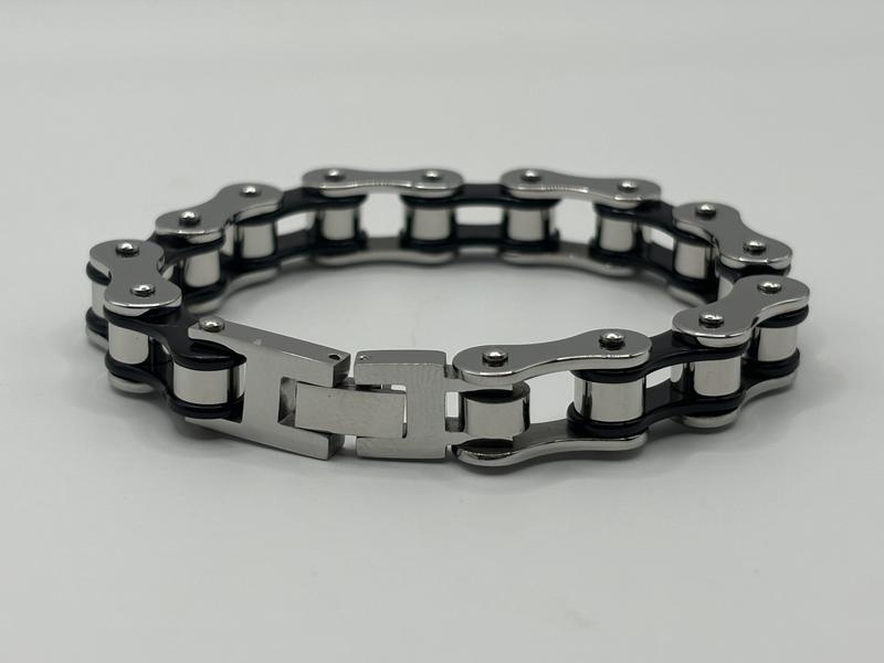 Stainless Steel Bike Chain Bracelet 2.0 for Men Women Royal Knight Design Adjustable Cuff Perfect Gift for Dad Brother Motorcycle ATV Enthusiasts Hypoallergenic 20 or 22 cm