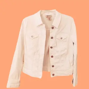 Style & Co Women's White Denim Button-Up Jacket - Casual Womenswear Coats Collar Comfort
