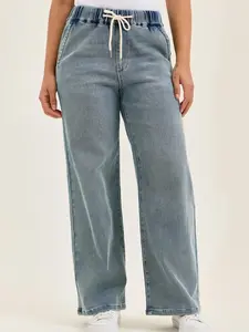 Judy Blue Hight Waist Wilhelmina Baggy Jeans with Md Aged Stone Blue Wash