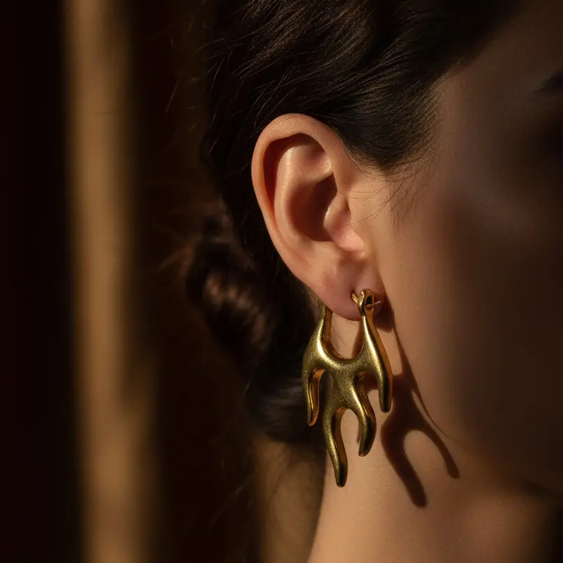 Flame-Shape Metal Costume Earrings, Fashion Accessory for Women