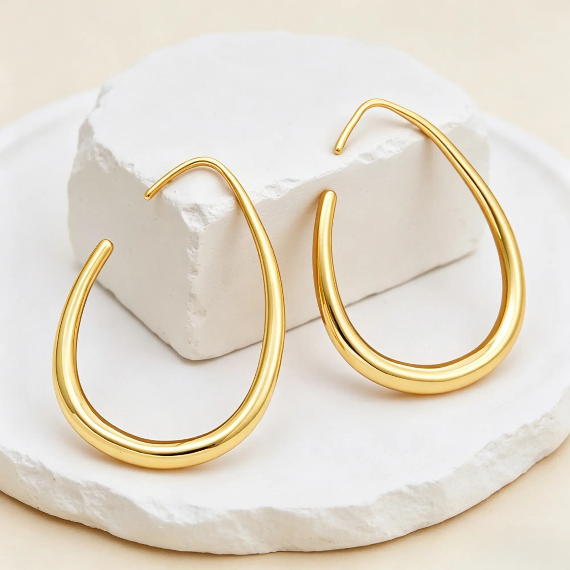 GGIRL Teardrop Earrings Hoops - 3.5cm Drop Dangle Style - Exquisite Craftsmanship - Versatile Retro Fashionable Design - Ideal for Daily Wear, Workplace Commuting & Gifting, Drop Dangle Earrings, Fashionable Earrings
