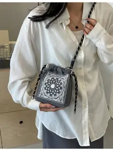 Summer New Traditional Embroidered Canvas Bag for Women, Casual Versatile Shoulder Crossbody Bag, Commuter Phone Bag