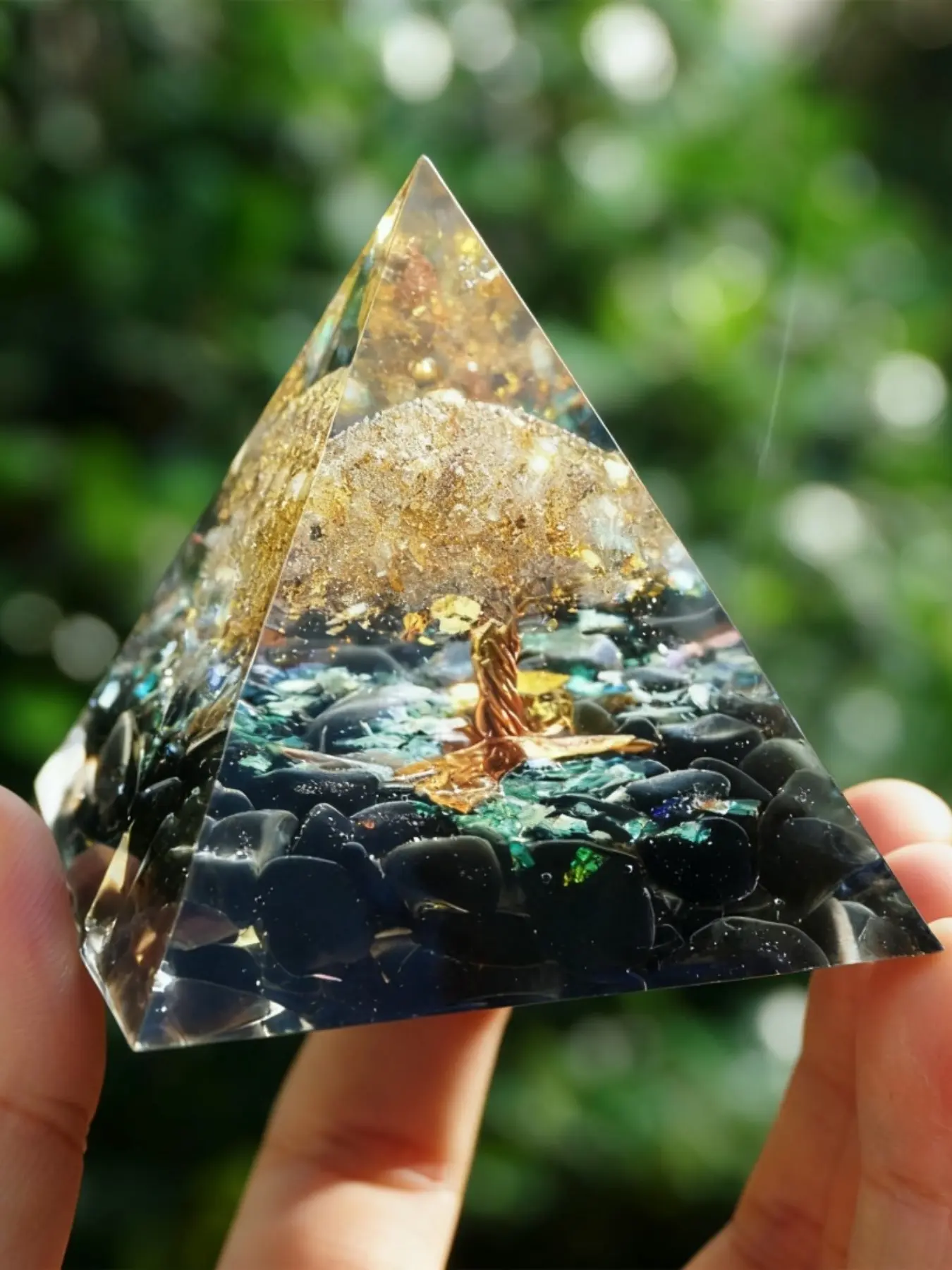 Life Tree Orgon Pyramid with Crystal and Obsidian Gemstone, Resin Pyramid Decoration, Crystal Decorative Ornaments, Healing Energy Jewelry, Orgonite Pyramids