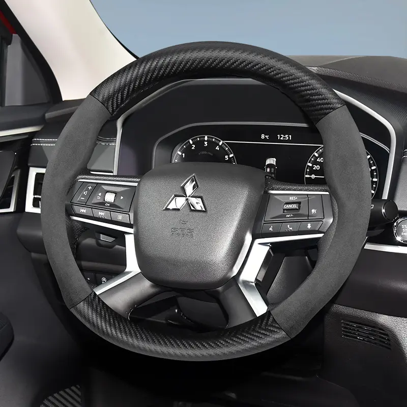 Suitable for Mitsubishi carbon fiber texture leather suede steering wheel cover accessories, ultra-thin and non-slip, for Outlander, ASX, Outlander Sport, RVR, Pajero Sport, Montero Sport, Shogun Sport, Mirage, Space Star, Eclipse Cross, Galant, End
