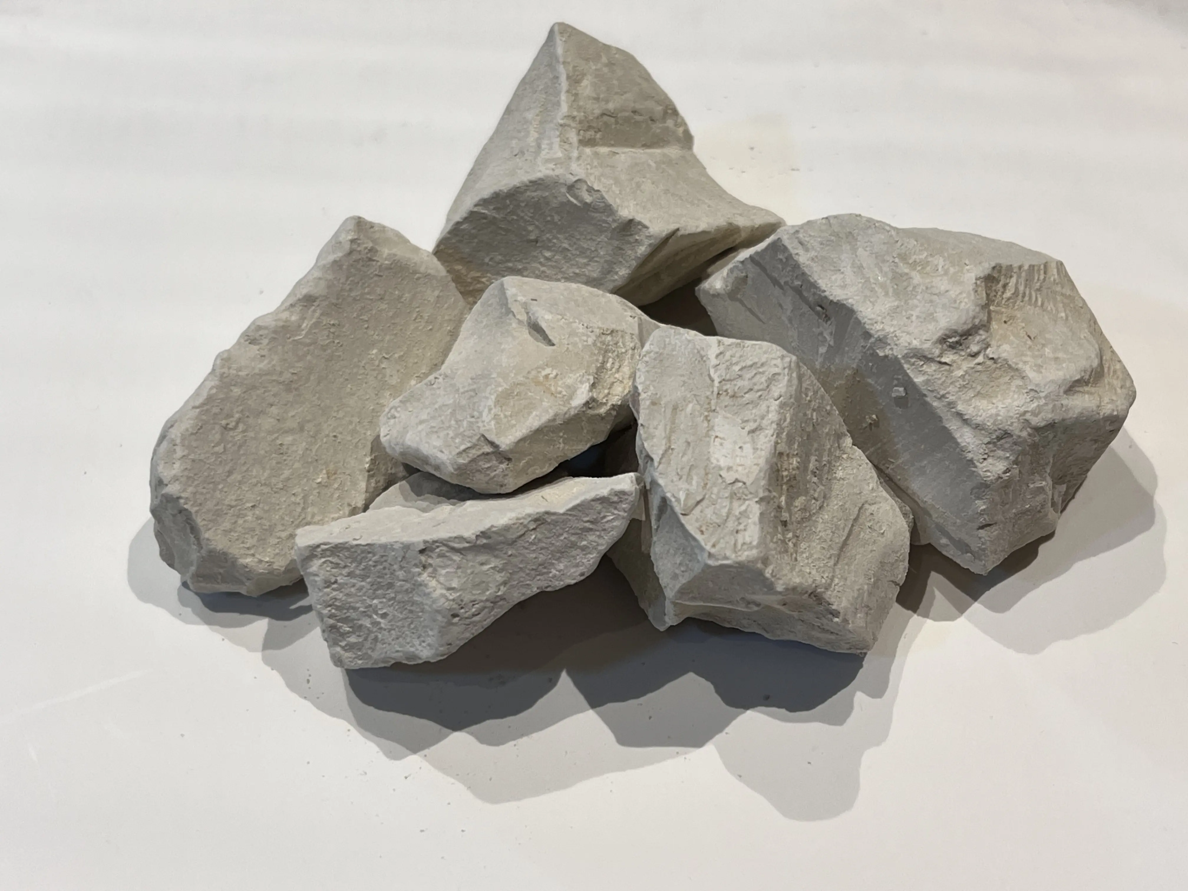 Pure Natural Grayish-White Clay Lumps Edible & Cosmetic-Grade Slightly Sticky Low Adhesiveness 7oz200g for Crafting Skincare