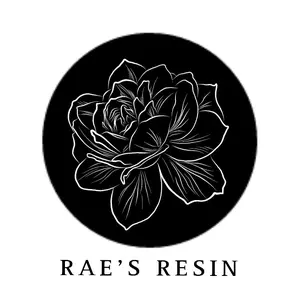 Rae’s Resin shop logo
