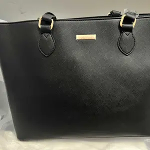 BAGSURE 4PCS Women’s Purse Set – Fashion Tote, Crossbody & Wallet Combo, Elegant Handbags Perfect Gift For Christmas Durable Organizer Synthetic Leather Design