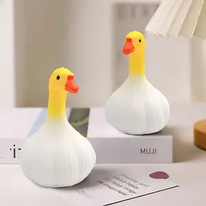 Creative Duck Garlic Stress Relief Toy, Slow Bounce Plush Desktop Decoration, Daily Stress Relief Toy, Fun and Relaxing Gift, Stress Relieving Accessory, Decompression Squeeze
