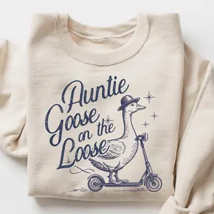 Auntie Sweatshirt Aunt Sweater Auntie Gift Pregnancy Announcement Mothers Day Retro Goose On The Loose Western Style Sweatshirt