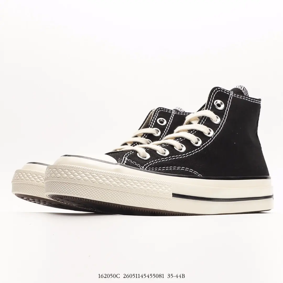 Versatile Mid-Cut Footwear with Balanced Black & Cream Palette & Heritage Craftsmanship – A Must-Have for Comfort, Style & Daily Wear