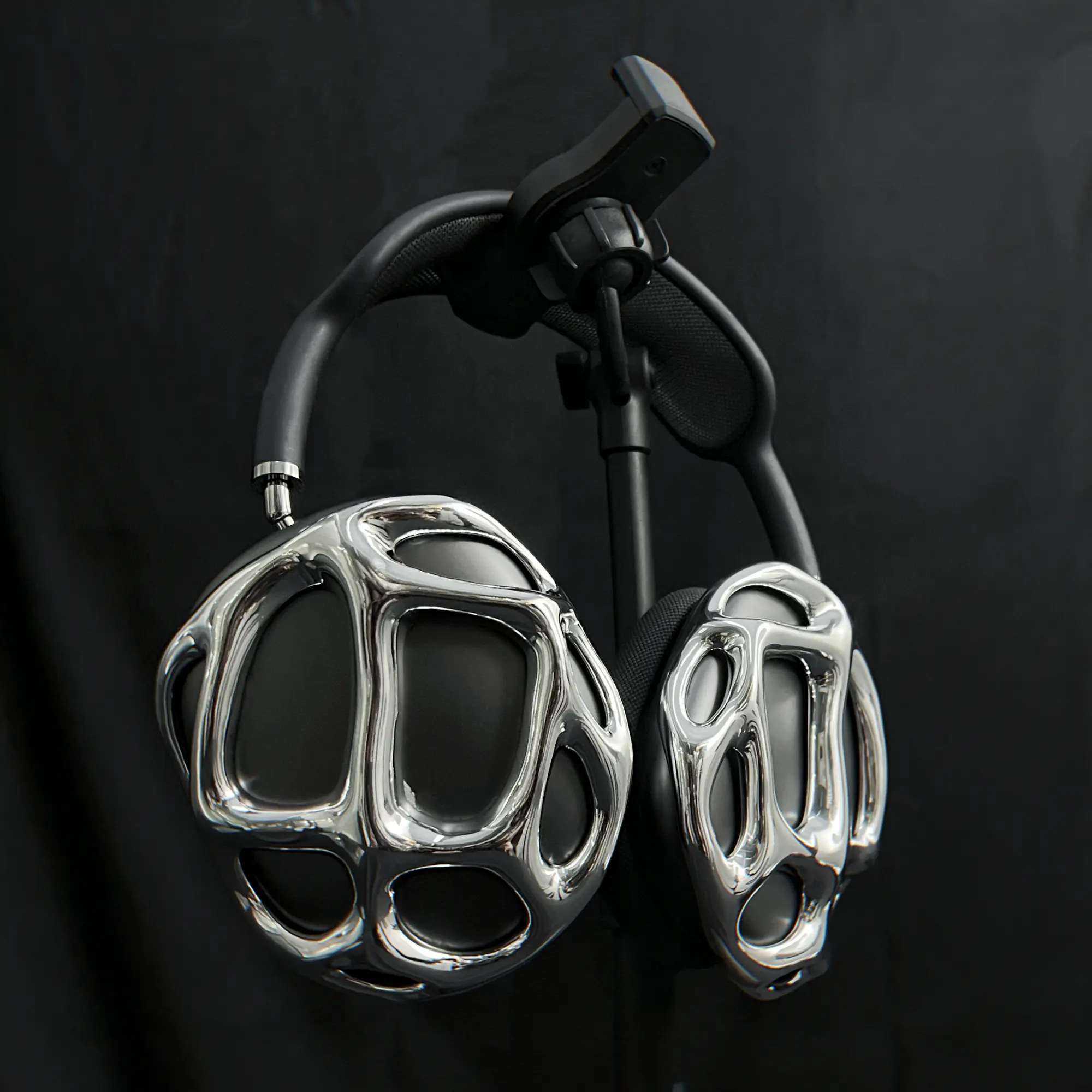 2Pcs 3D print Silver Gothic Unique case for Airpods max ,Cool design,y2k,tech gifts for him. 2Pcs 3D print Silver Gothic Unique case for Airpods max ,Cool design,y2k,tech gifts for him.