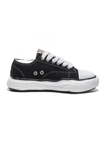 Recreated retro Y2K unisex personalized shoes awaken sealed youthful fashion memories, trendy shape integrates blend of old and new aesthetics, breaks fixed dressing stereotypes and creates energetic vibrant daily trendy dressing patterns, Sneaker