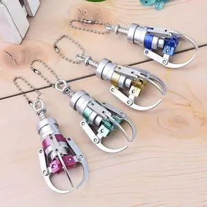 Assorted 4/8 Pack Mini Claw Machine Keychain, Funny Simulation Grabber Pendant, Portable Plastic Decor Charm for Car Key Backpack Daily Ornament