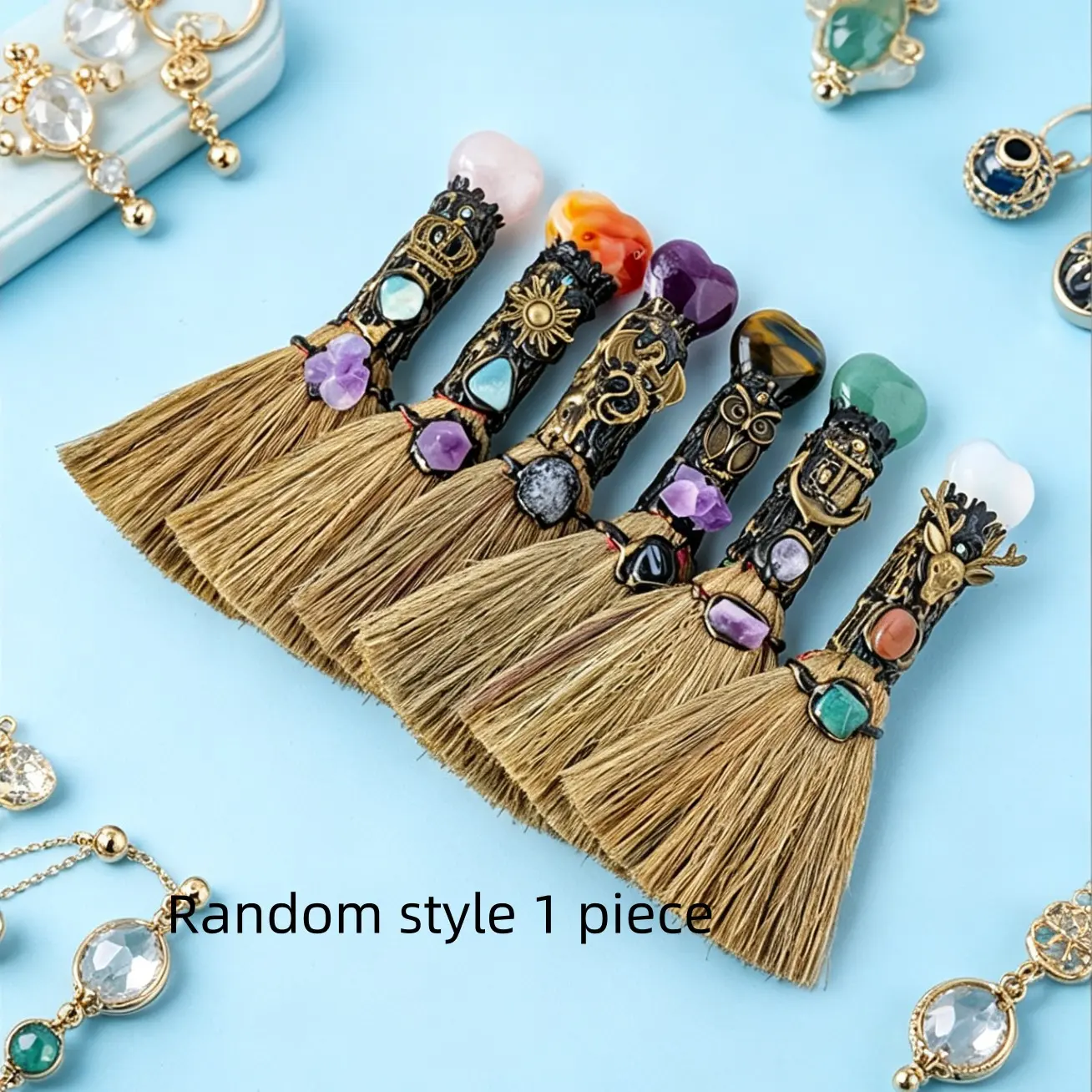 Natural Crystal Heart Mini Broom, Handmade Halloween Magic Broom, Home Festival Decor, Christmas Easter Decoration, Crystal Ornaments, Natural Crystal Pieces