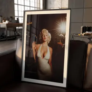 Marilyn Monroe Photography Print, Retro Glam Fashion Wall Art, Celebrity Gifts