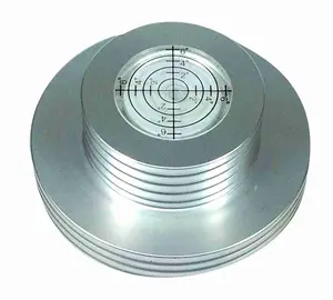 Turntable Vinyl LP Record Clamp with Built-in Level Gauge