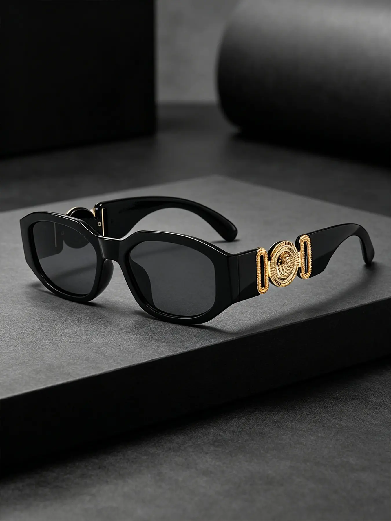 Vintage Gold Carved Sunglasses, Trendy Square Frame Eyewear, Fashion Streetwear Glasses, Casual Pop Art Print, Casual Stylish Glasses, Trendy Styling Sunglasses