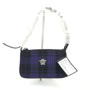 Pre-owned VERSACE Canvas Shoulder Bags 9.06'' R1069 Shoulder Bag C1364280970 0601 T2 Ella