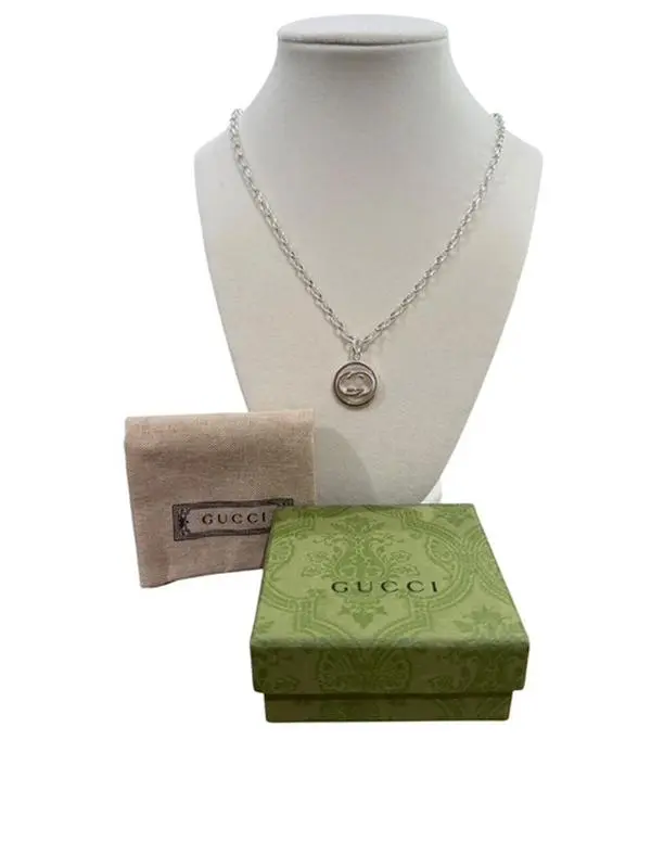 Pre-owned Gucci Interlocking GG Silver Necklace Perfect for Daily Use